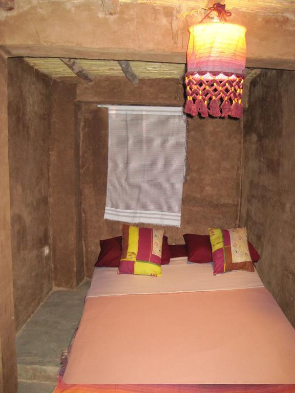 Auberge Toda Kasbah Tinfou Zaouia de Sidi el Mokhtar Ben Ali Exterior foto