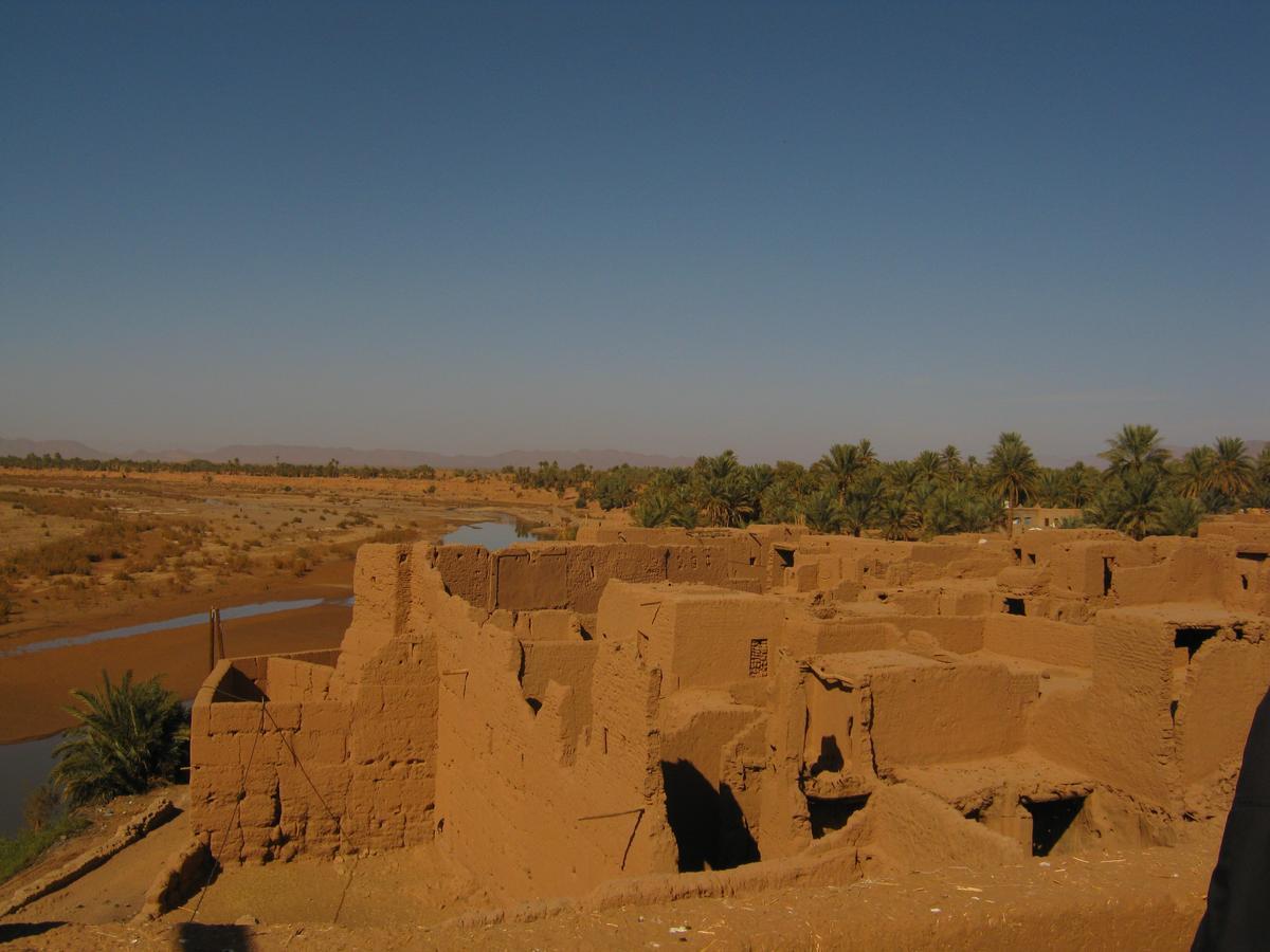 Auberge Toda Kasbah Tinfou Zaouia de Sidi el Mokhtar Ben Ali Exterior foto